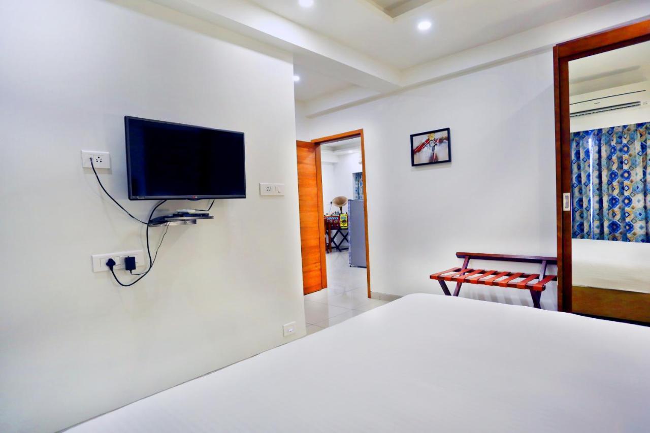 เดอะ พาร์ค เรสซิเดนซี่ Hotel อาเมดาบัด ภายนอก รูปภาพ